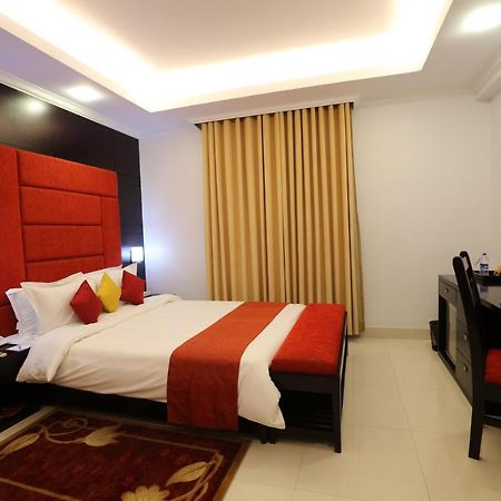 Nascent Gardenia Baridhara Hotel Dhaka Exterior photo