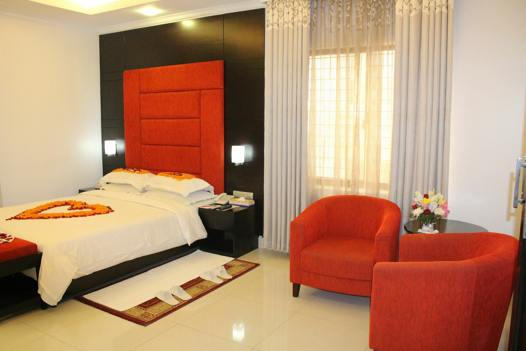 Nascent Gardenia Baridhara Hotel Dhaka Exterior photo