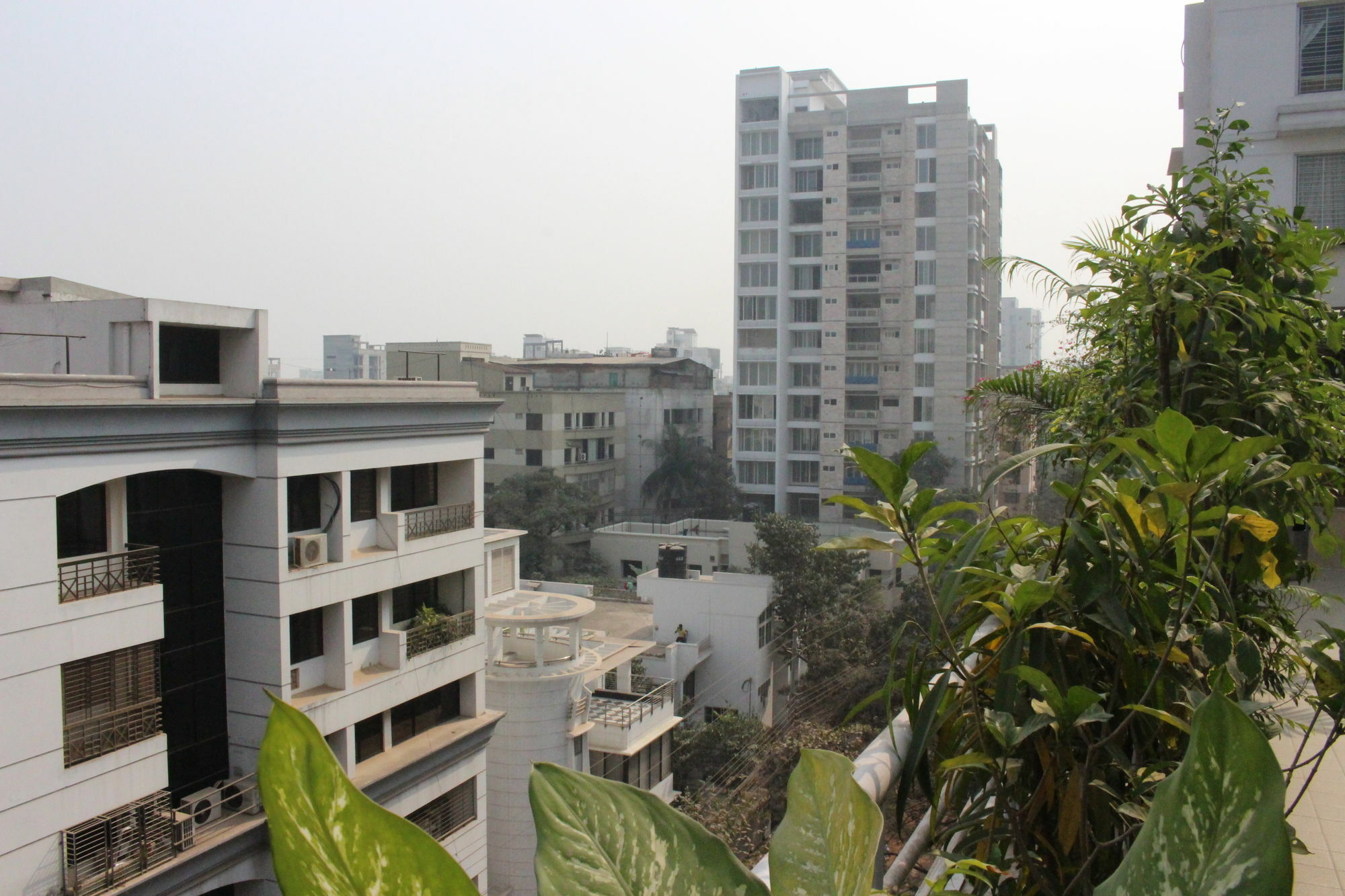 Nascent Gardenia Baridhara Hotel Dhaka Exterior photo