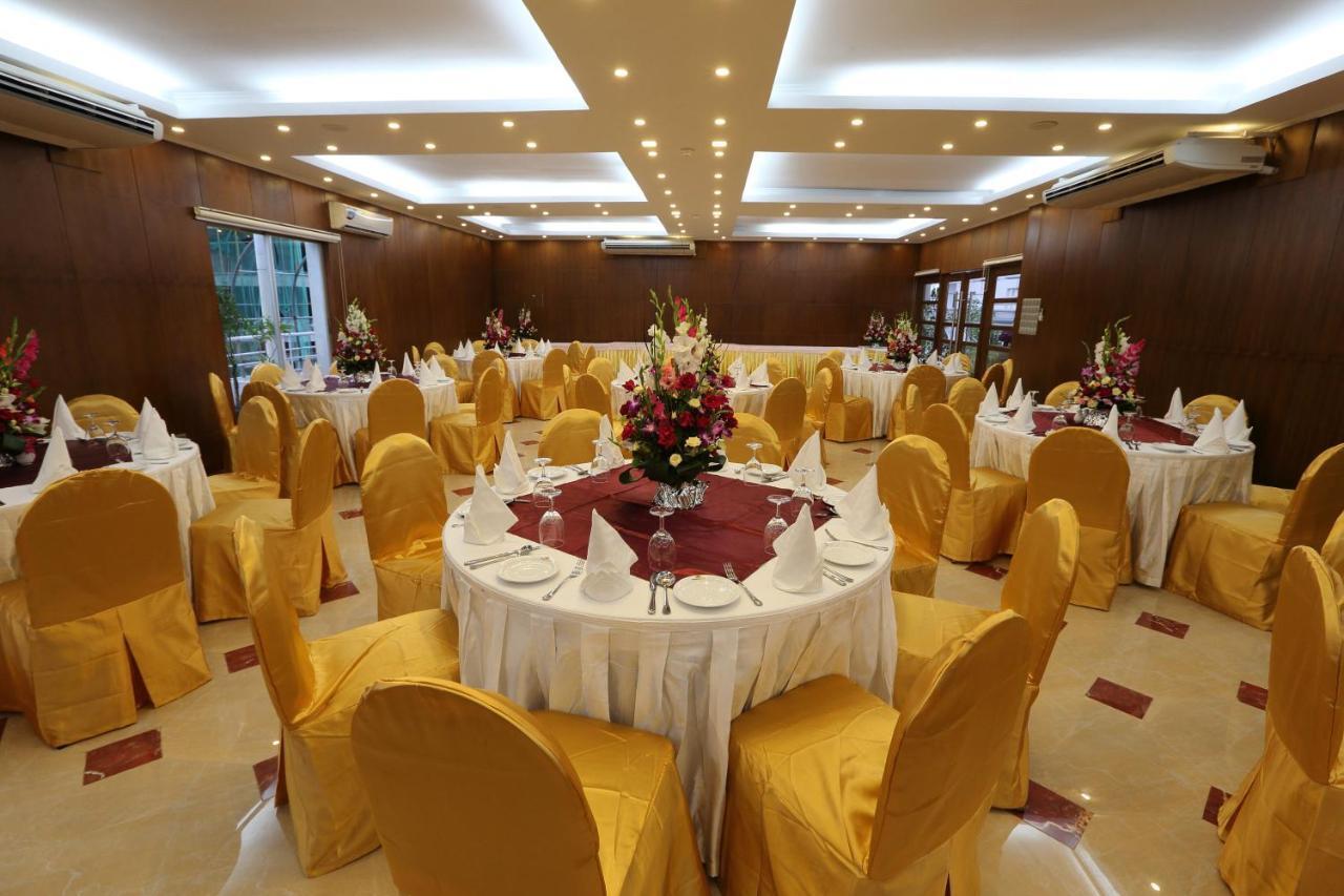 Nascent Gardenia Baridhara Hotel Dhaka Exterior photo
